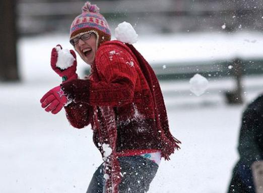 Hur man spelar snöbollar?