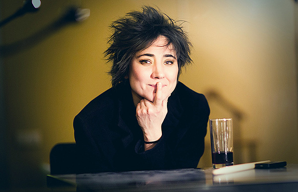 Zemfira Om jag kunde vända sig till Gud skulle jag säga att han är orättvis